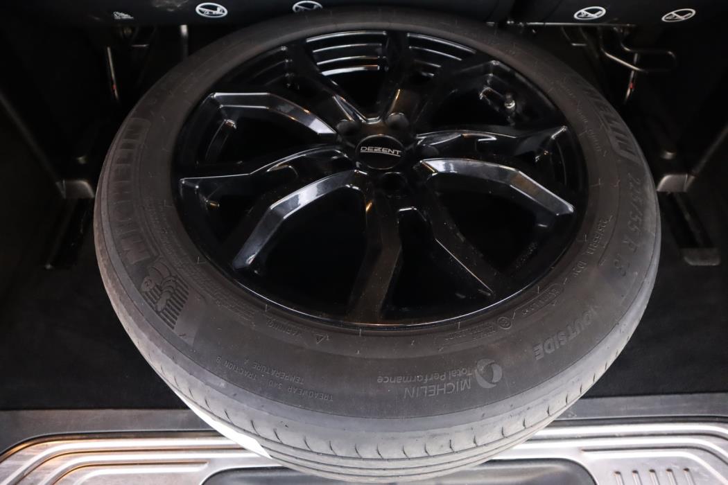 MERCEDES-BENZ V 2020