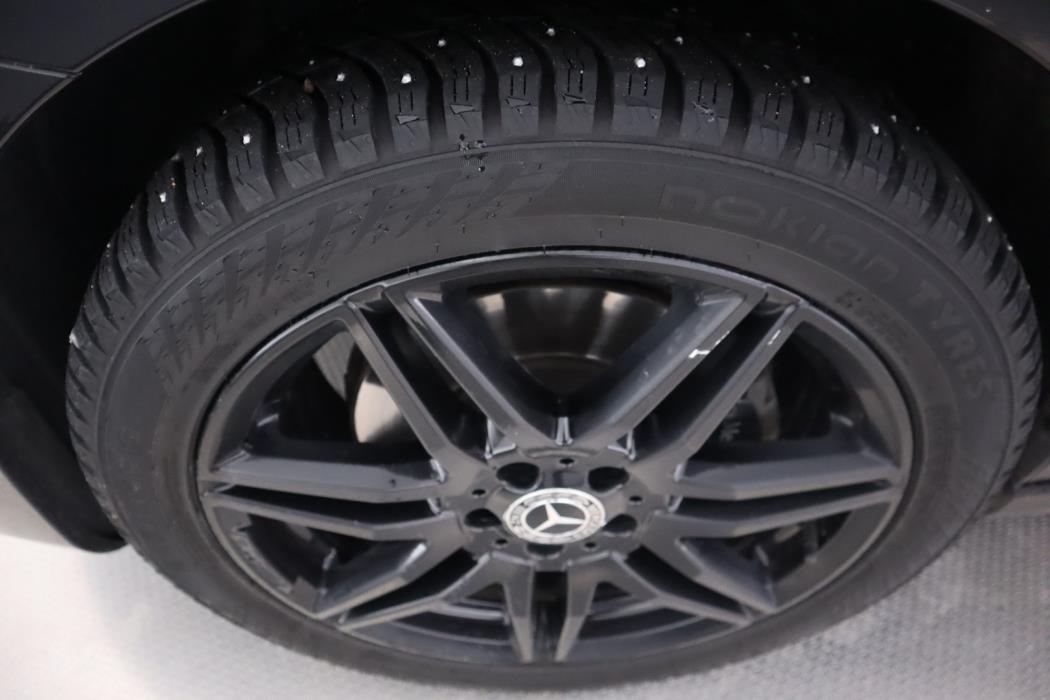 MERCEDES-BENZ V 2020