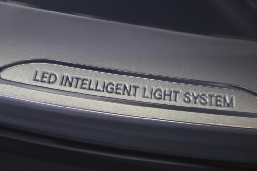 MERCEDES-BENZ V 2020