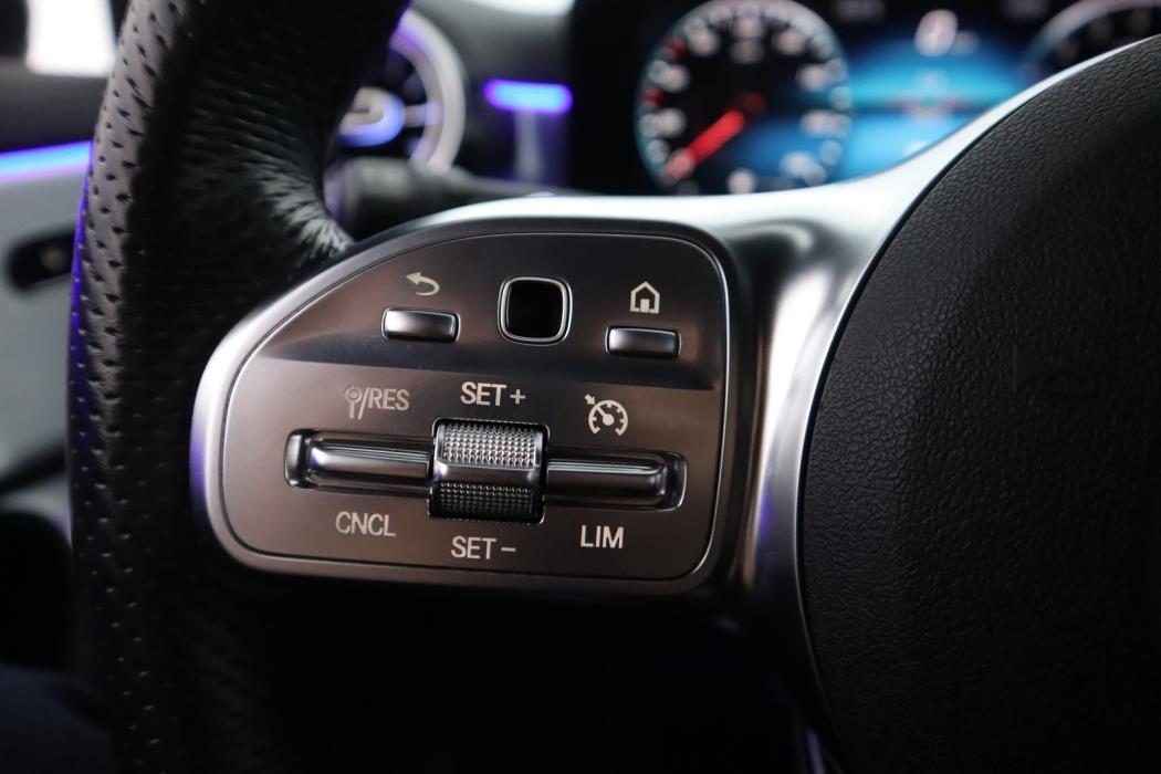 MERCEDES-BENZ CLA 2020