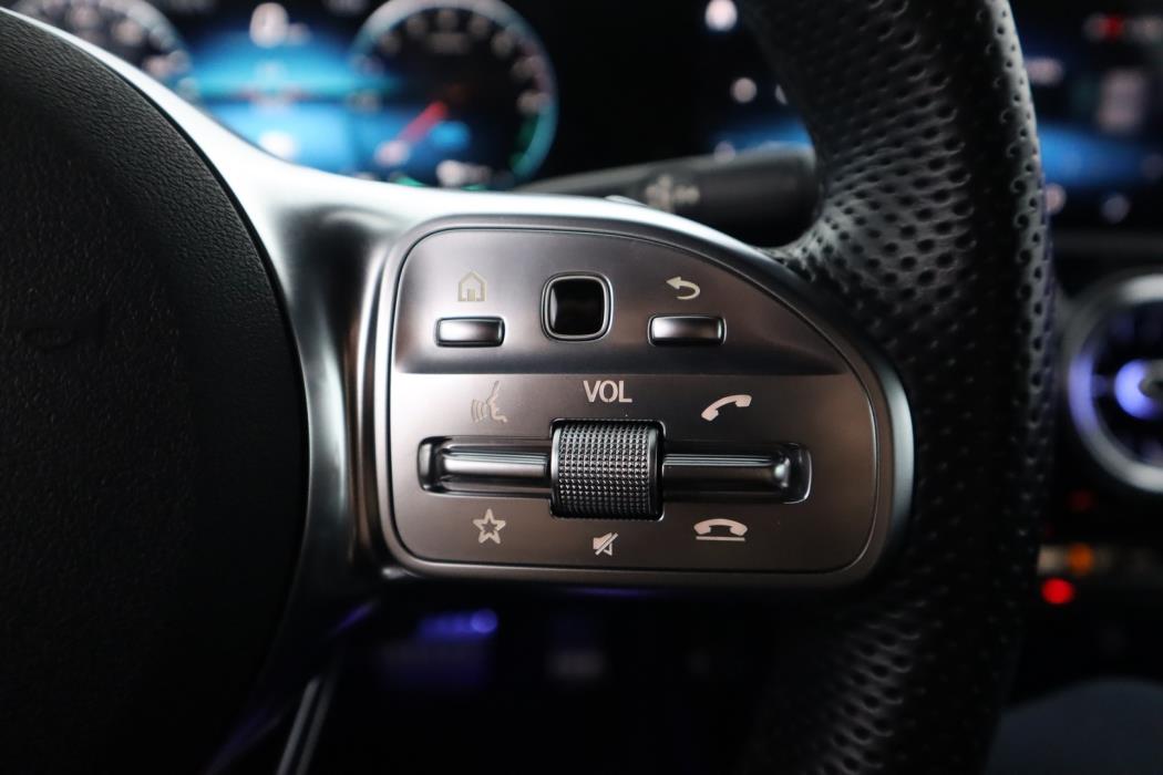 MERCEDES-BENZ CLA 2020