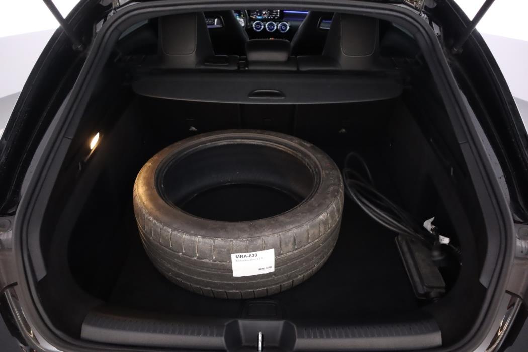 MERCEDES-BENZ CLA 2020