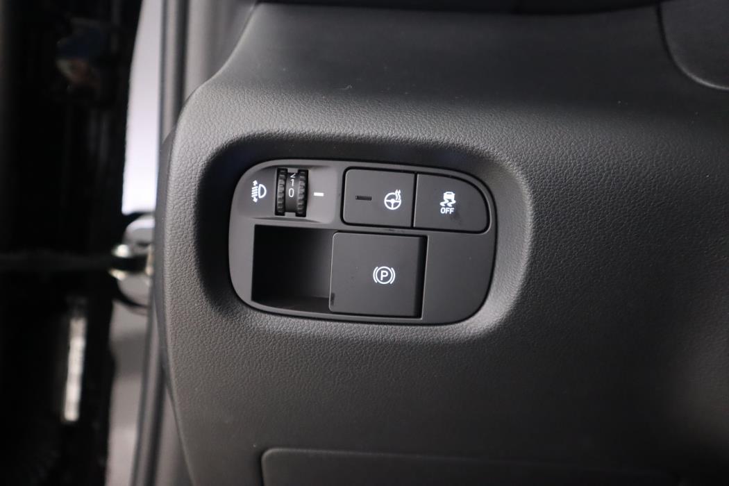 HYUNDAI INSTER 2025
