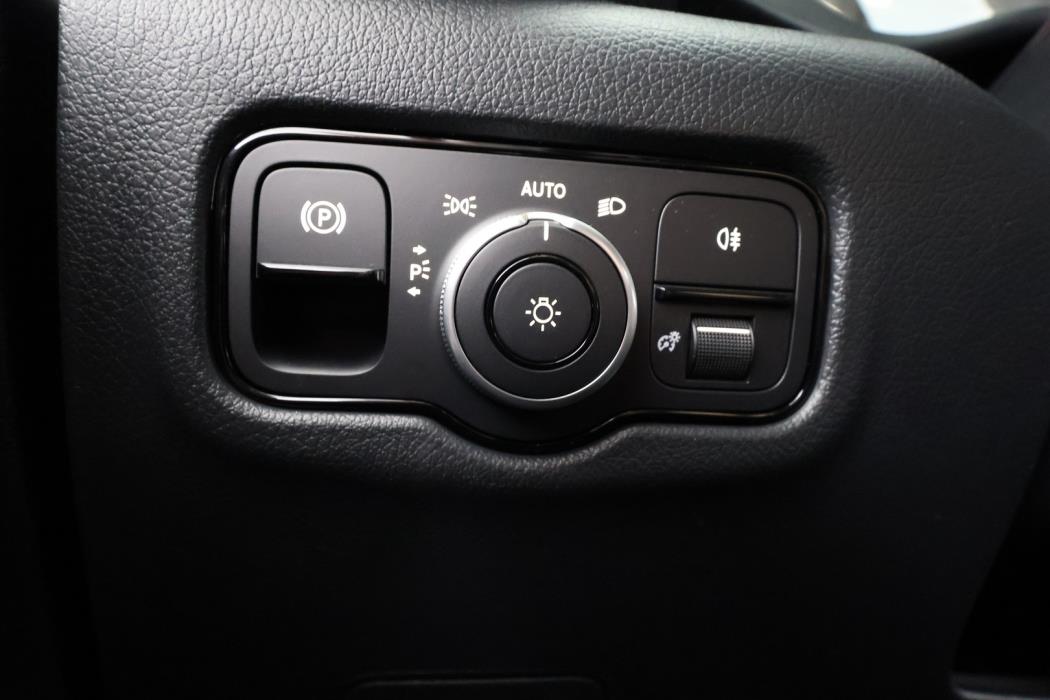 MERCEDES-BENZ Vito 2026