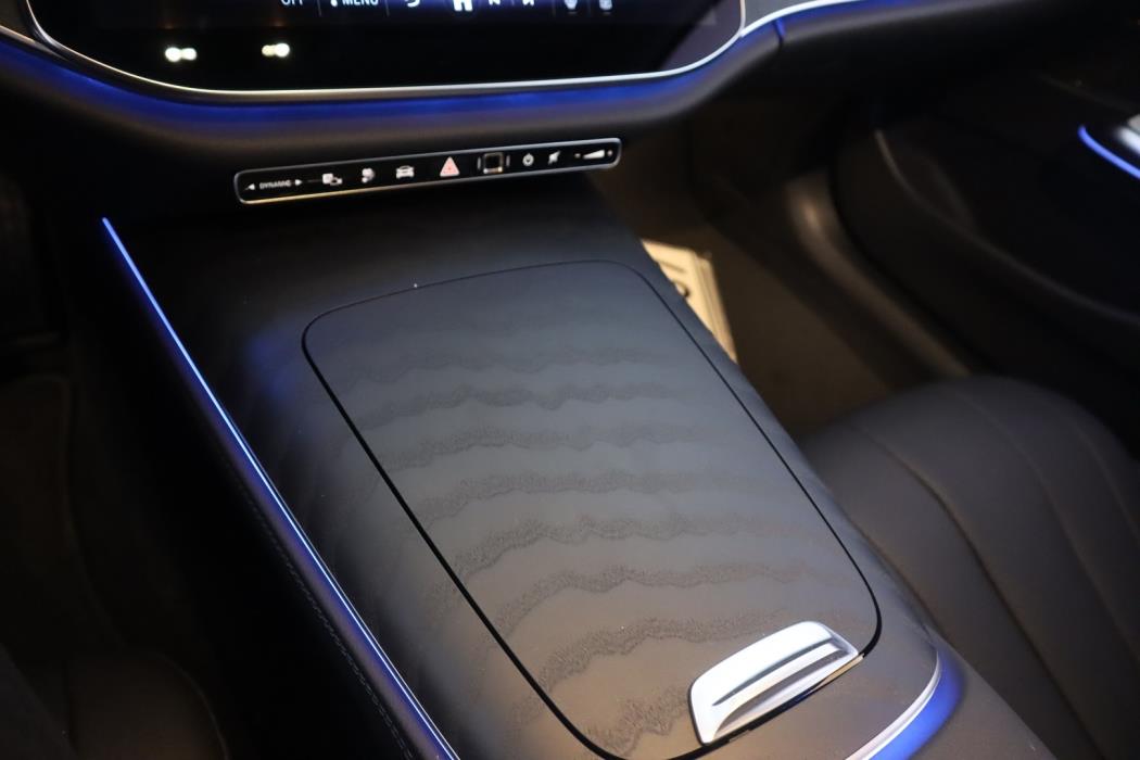 MERCEDES-BENZ E 2026