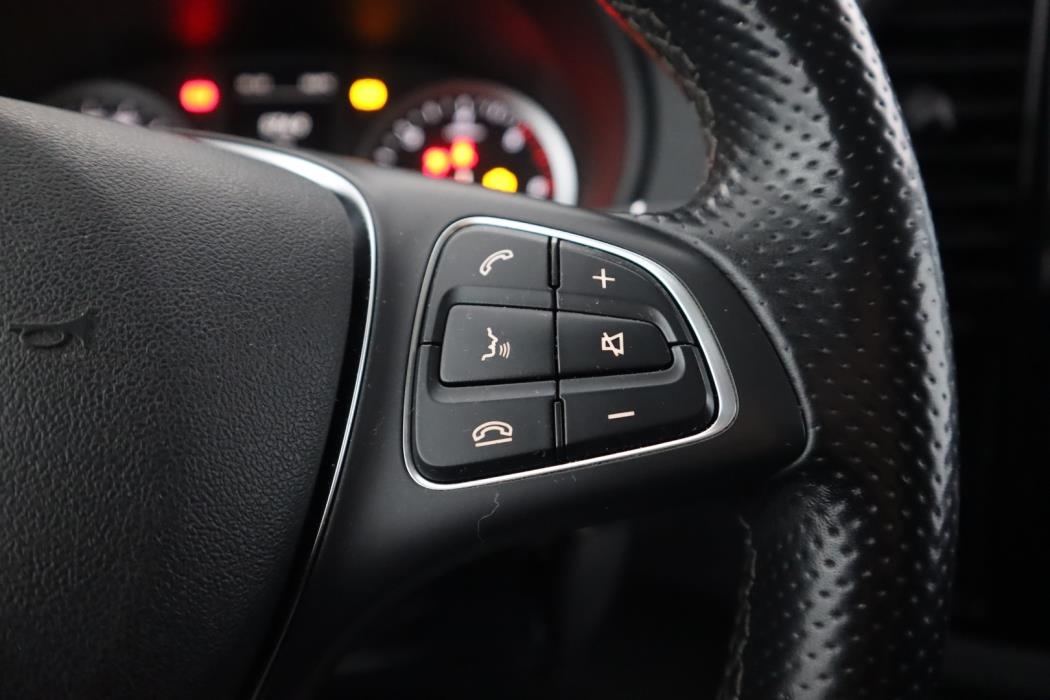 MERCEDES-BENZ Vito 2021