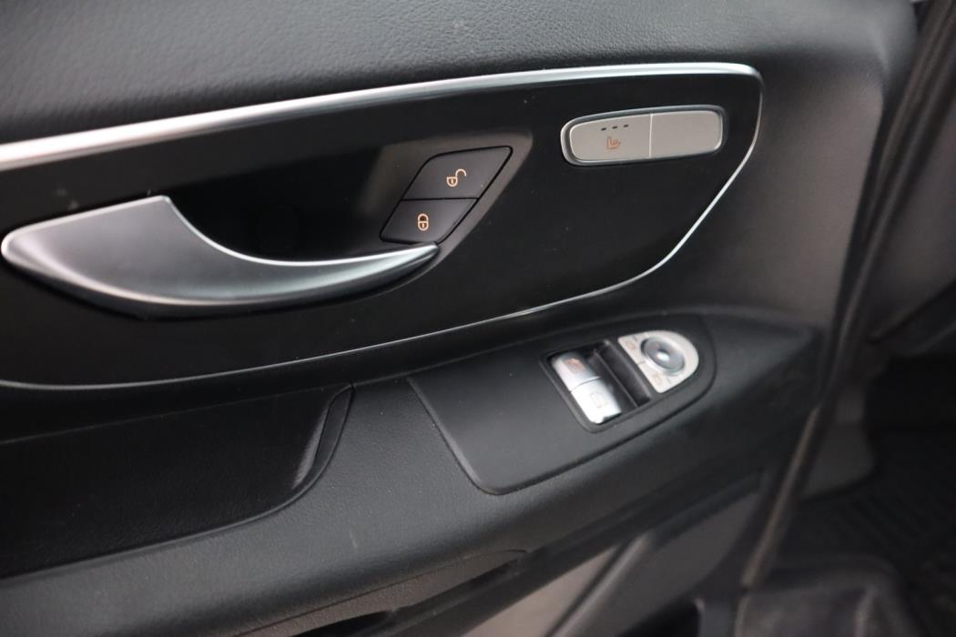 MERCEDES-BENZ Vito 2021