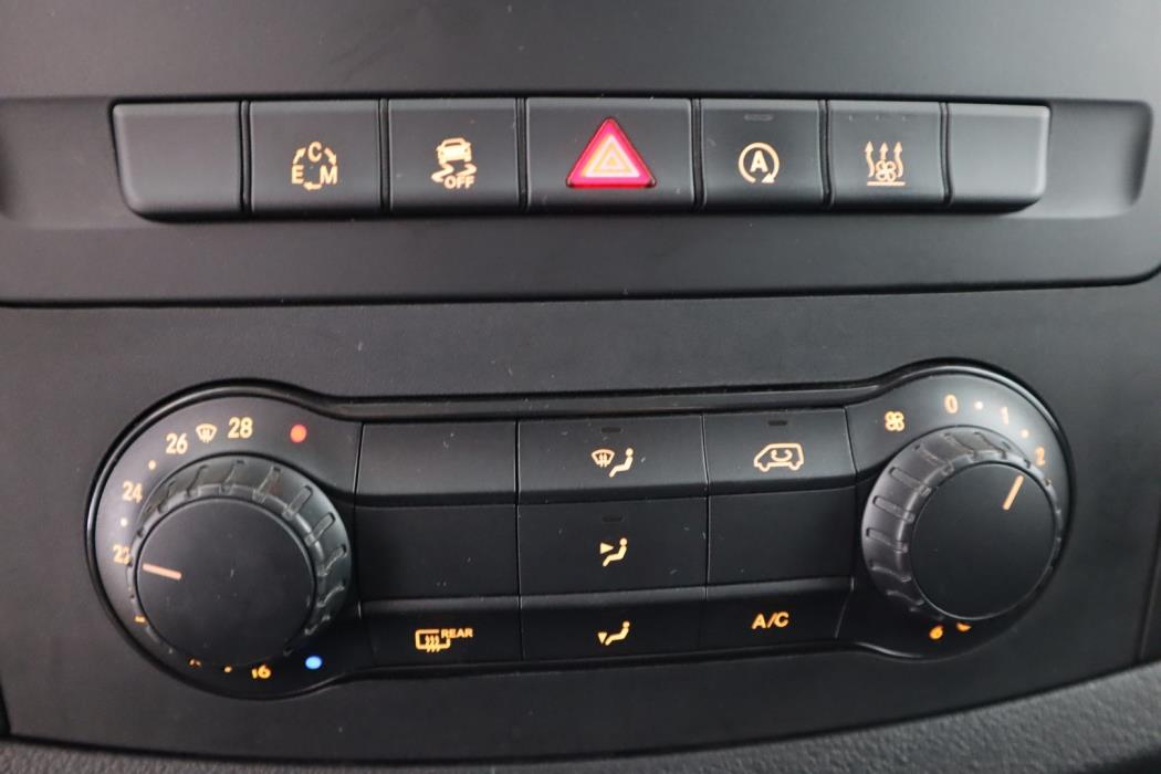 MERCEDES-BENZ Vito 2016