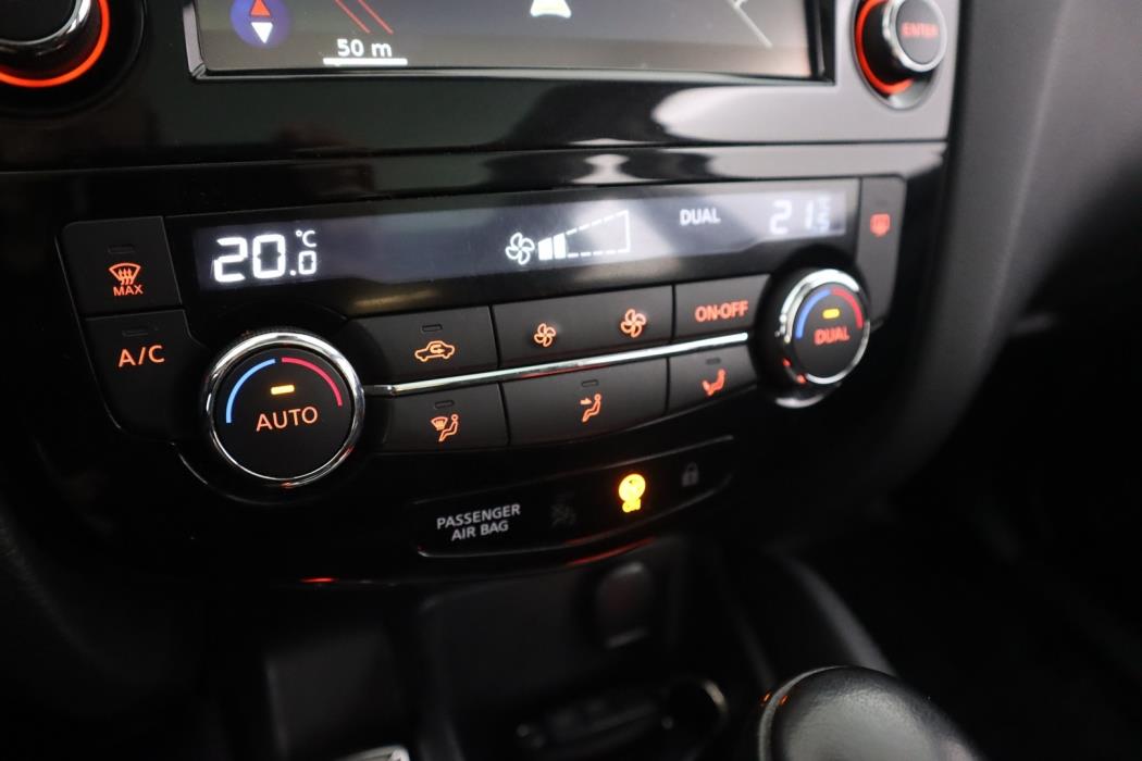 NISSAN Qashqai 2017