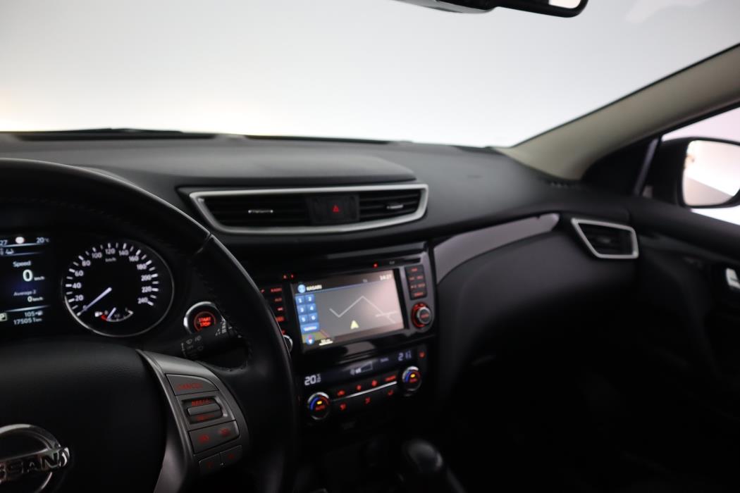 NISSAN Qashqai 2017