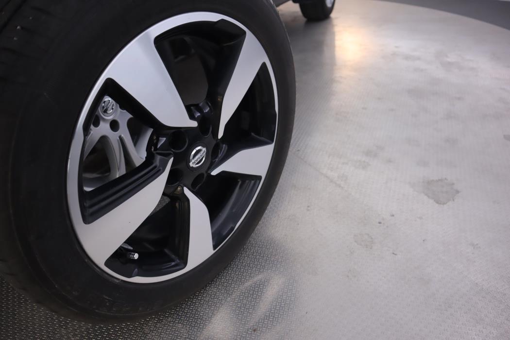 NISSAN Qashqai 2017