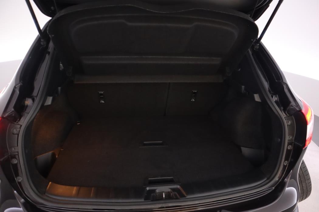 NISSAN Qashqai 2017
