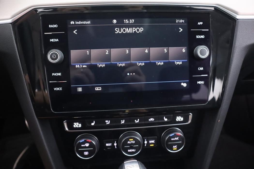 VOLKSWAGEN Passat 2019