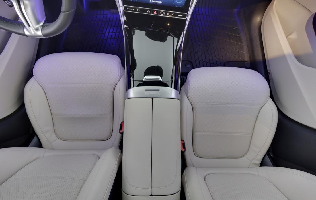 MERCEDES-BENZ C 2022