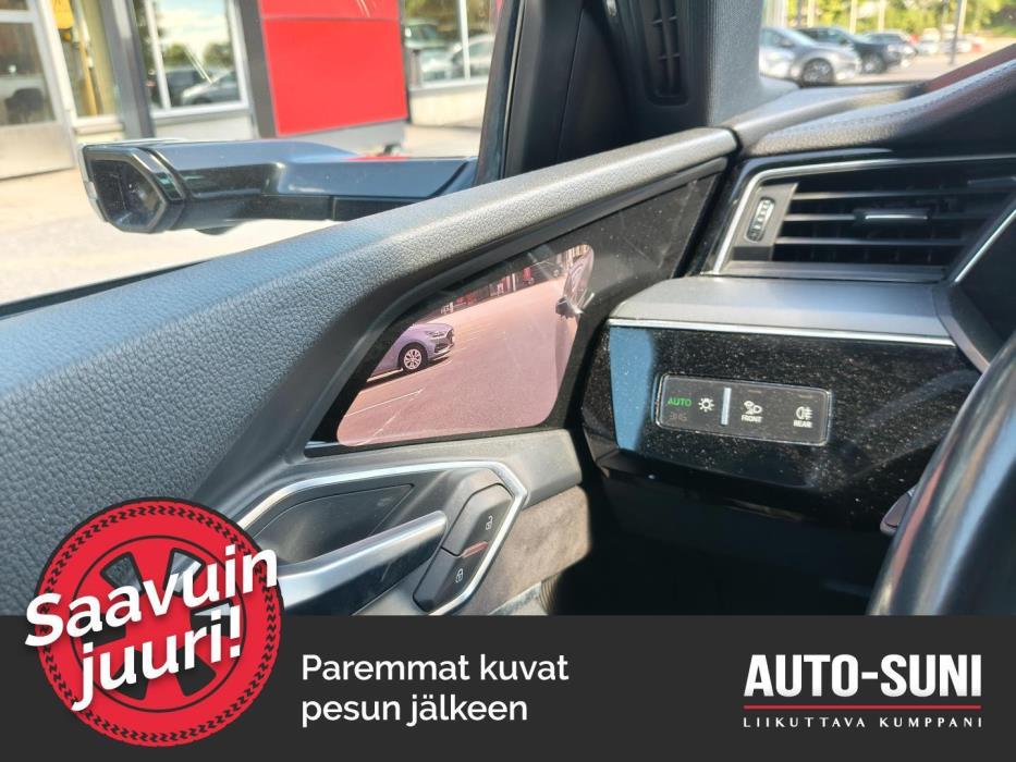 AUDI e-tron 2019