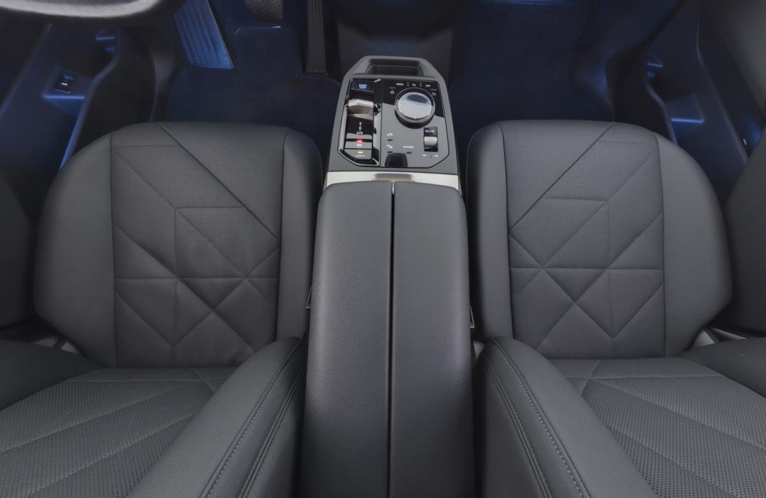 BMW iX 2023