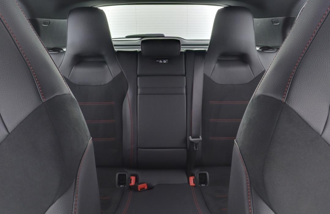 MERCEDES-BENZ A 2023