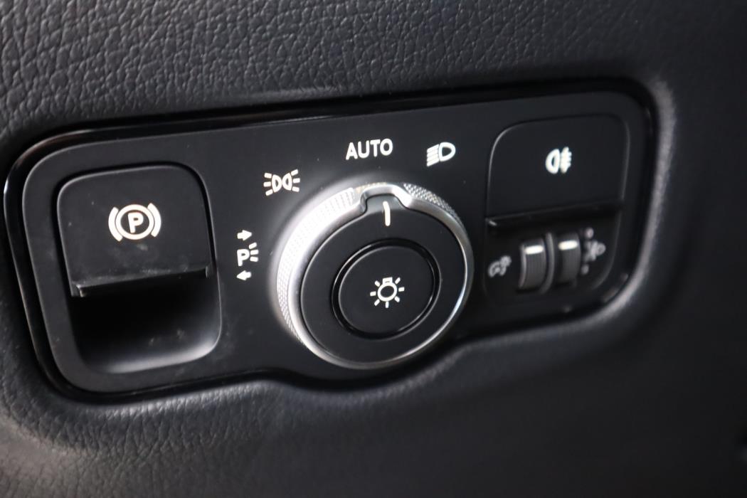 MERCEDES-BENZ Vito 2026