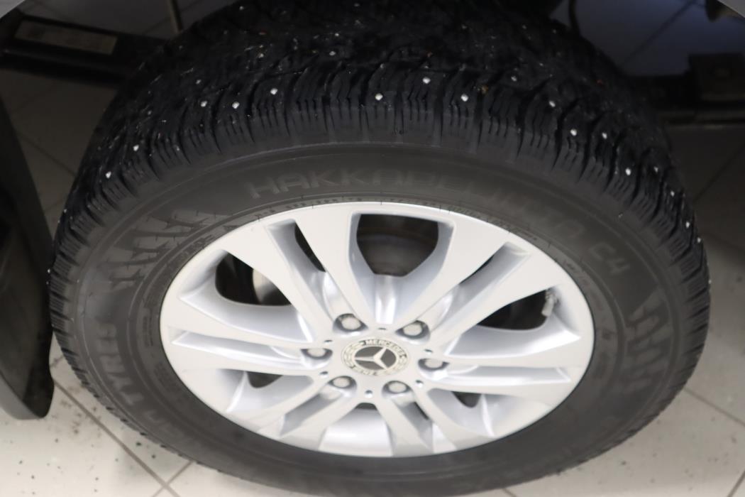 MERCEDES-BENZ Sprinter 2023