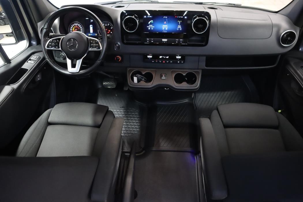 MERCEDES-BENZ Sprinter 2023