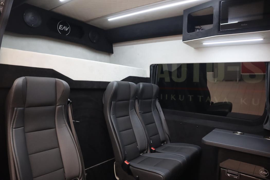 MERCEDES-BENZ Sprinter 2023