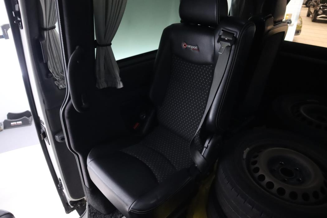 VOLKSWAGEN Transporter 2017