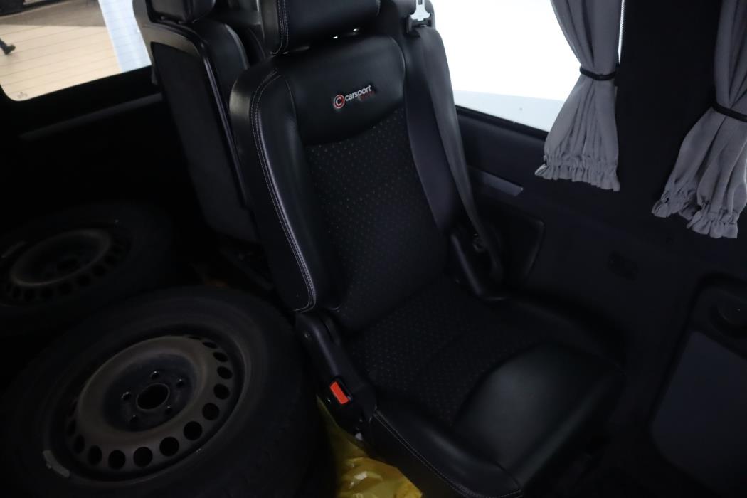 VOLKSWAGEN Transporter 2017