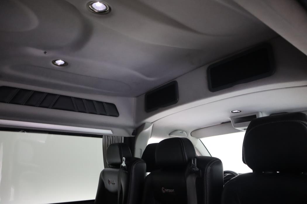 VOLKSWAGEN Transporter 2017