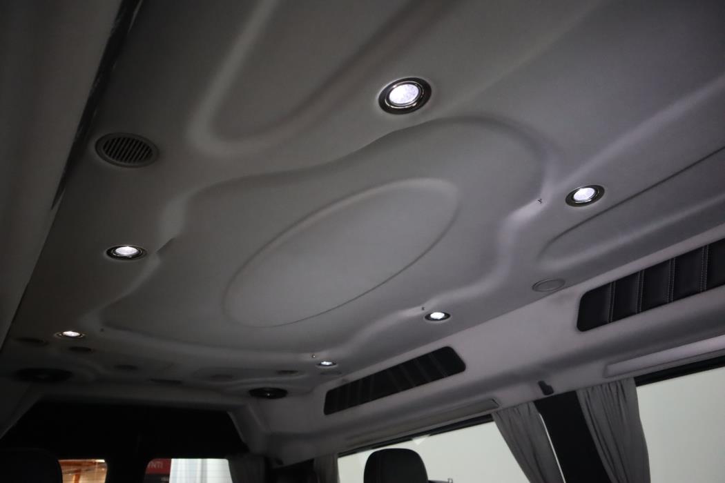 VOLKSWAGEN Transporter 2017