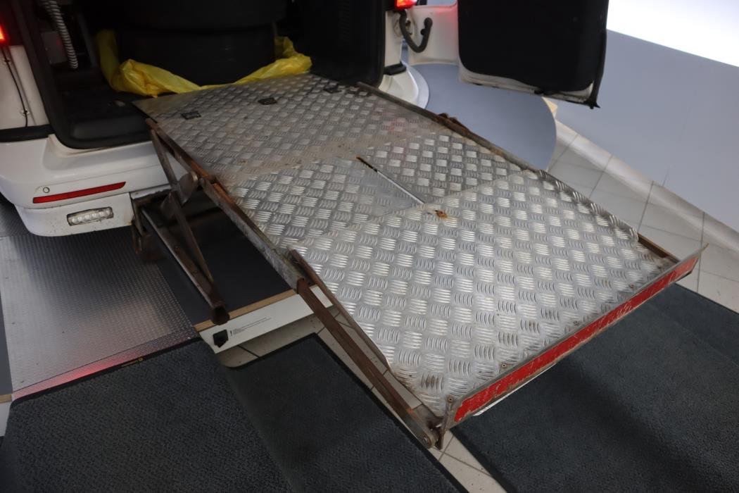 VOLKSWAGEN Transporter 2017