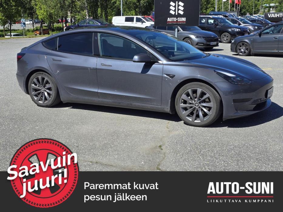 TESLA Model 3 2021