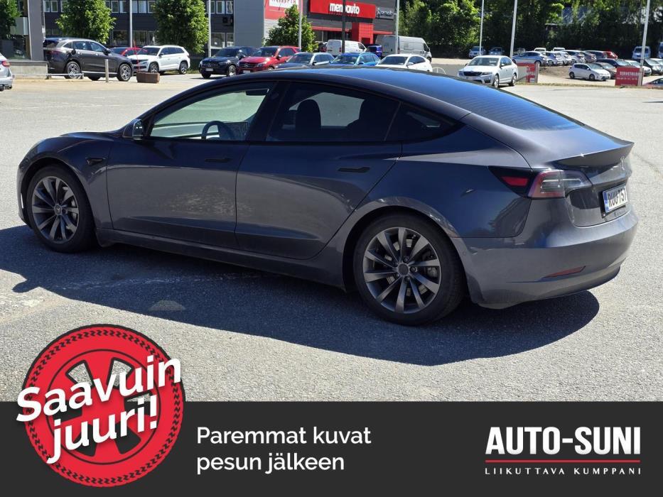 TESLA Model 3 2021