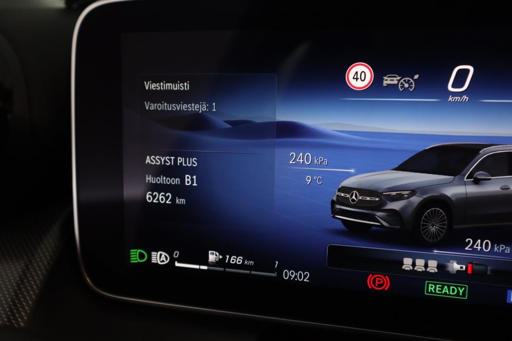 MERCEDES-BENZ GLC 2023