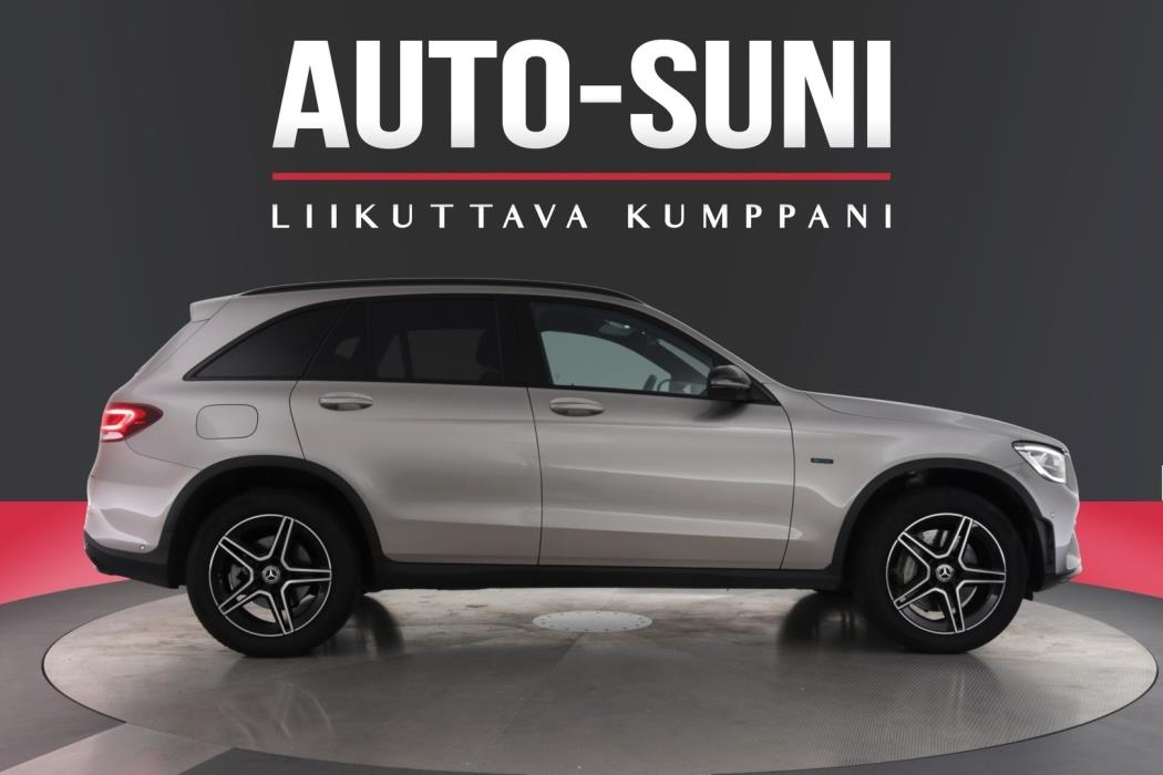 MERCEDES-BENZ GLC 2020