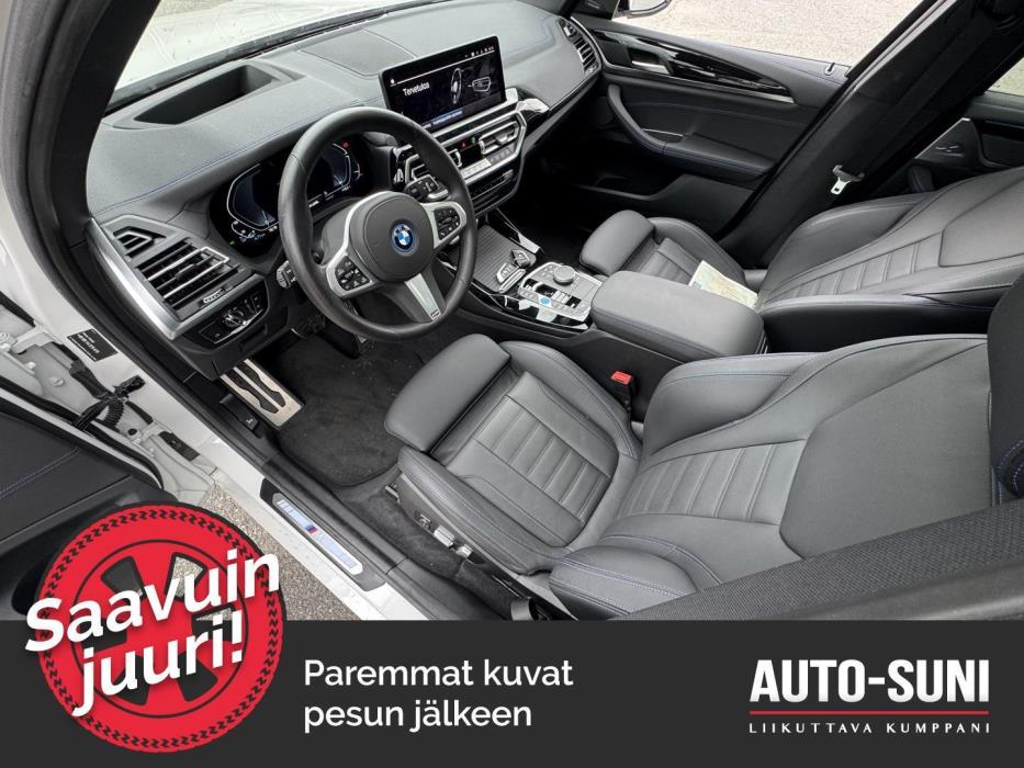 BMW iX3 2023