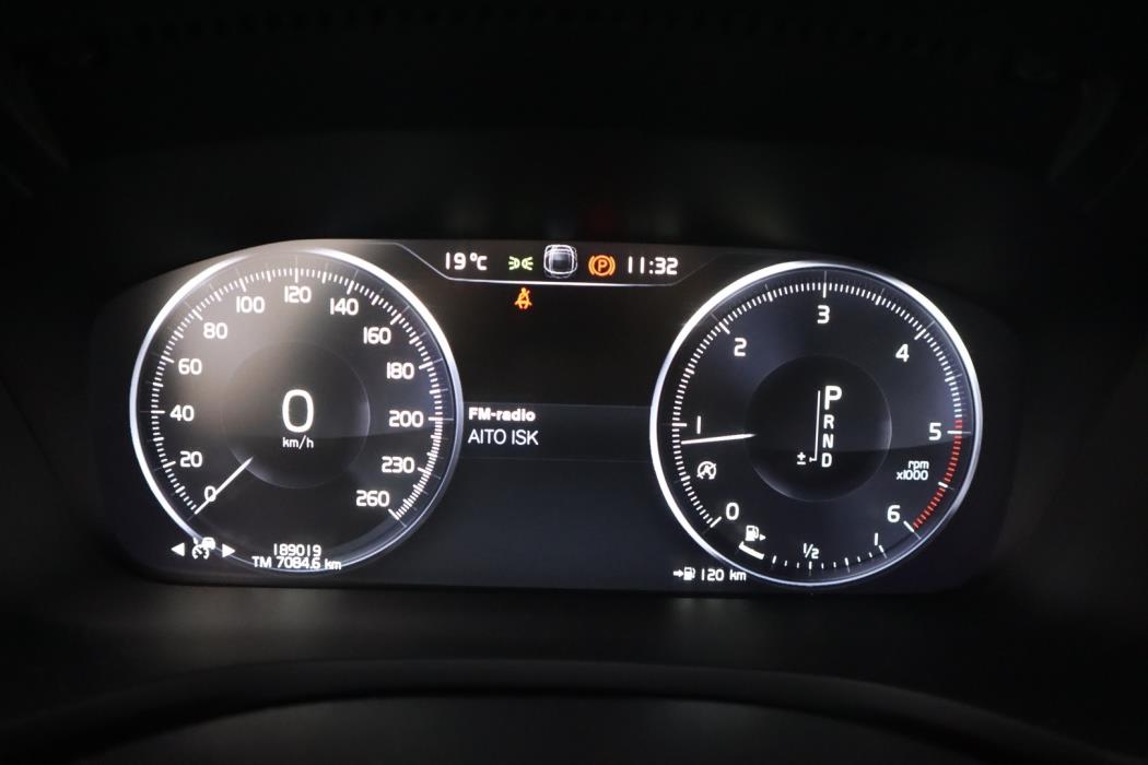 VOLVO V60 2019