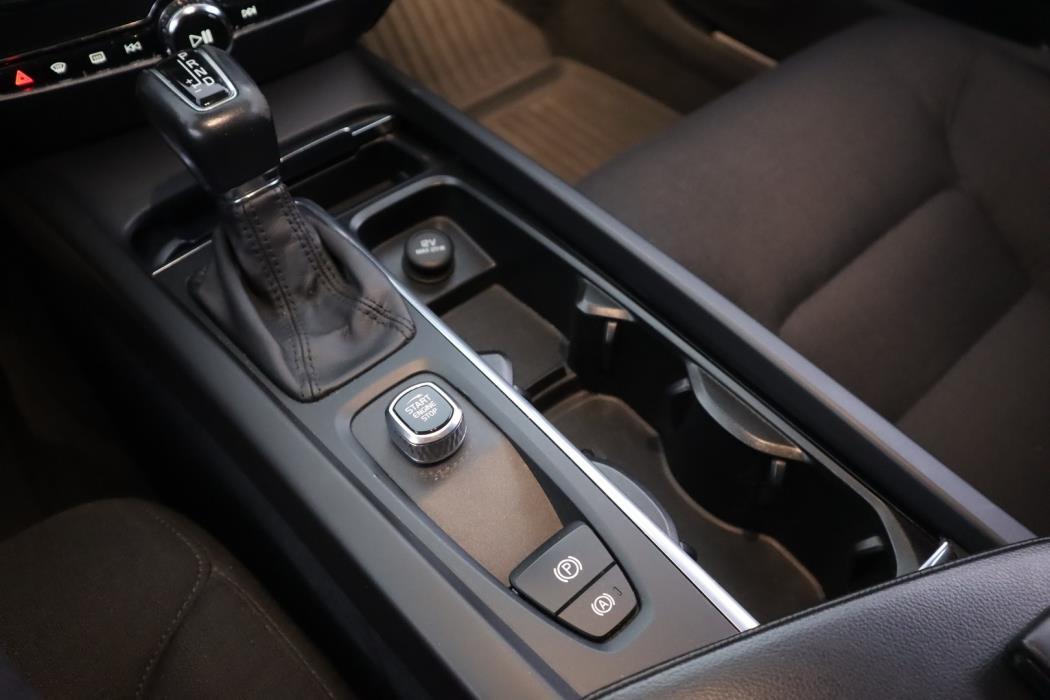 VOLVO V60 2019