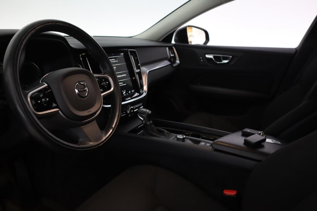 VOLVO V60 2019