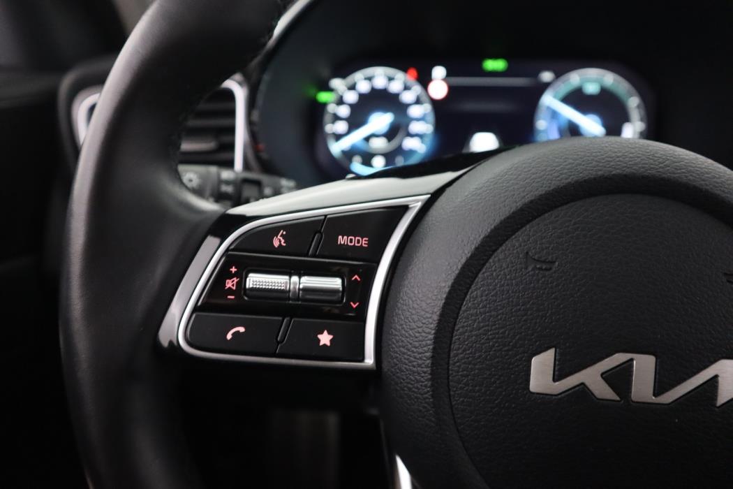 KIA XCeed 2025
