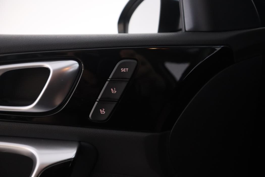 KIA XCeed 2025