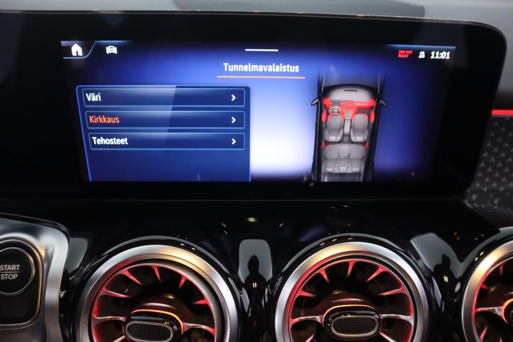 MERCEDES-BENZ EQB 2025