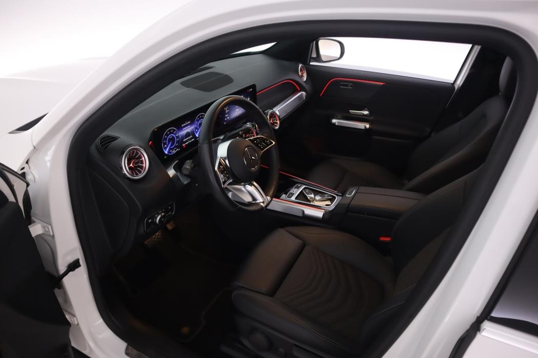 MERCEDES-BENZ EQB 2025