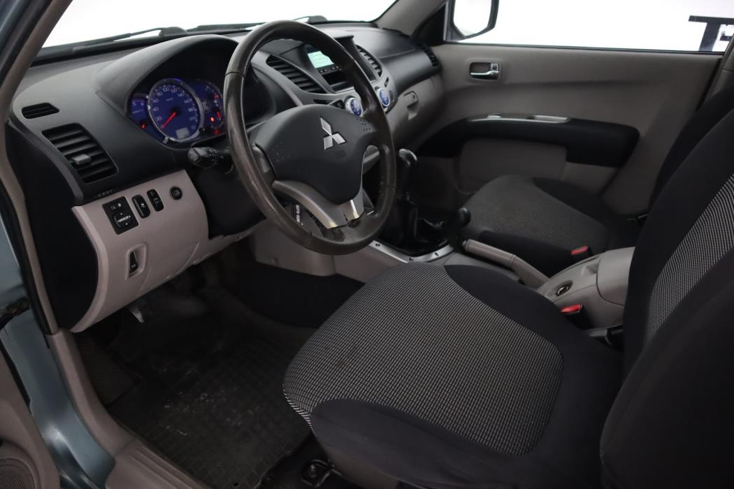 MITSUBISHI L200 2006