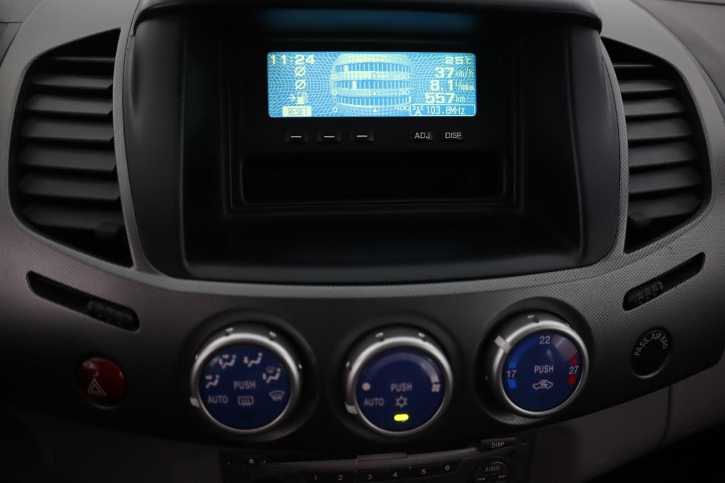 MITSUBISHI L200 2006