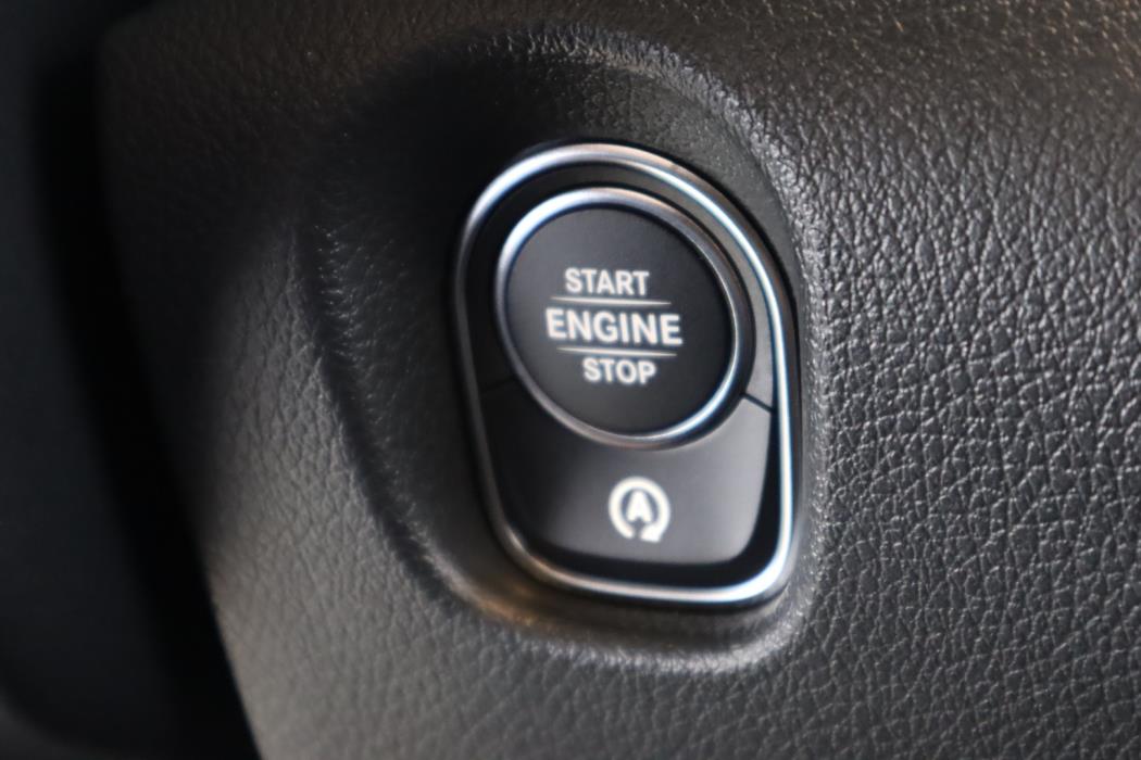 MERCEDES-BENZ Vito 2025