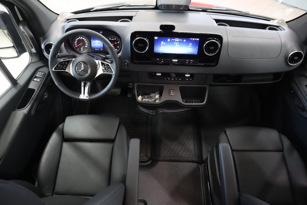 MERCEDES-BENZ Sprinter 2026