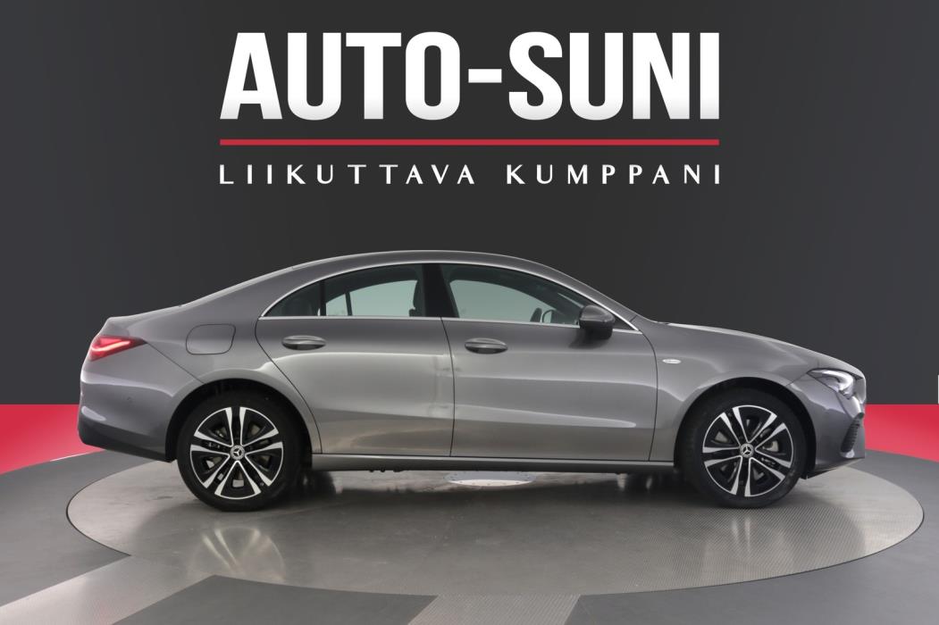 MERCEDES-BENZ CLA 2025