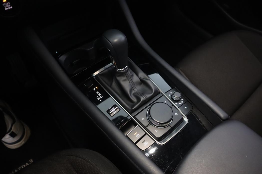 MAZDA 3 2026