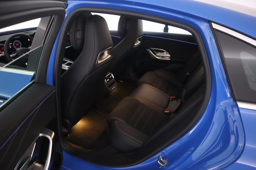 MERCEDES-BENZ C 2026