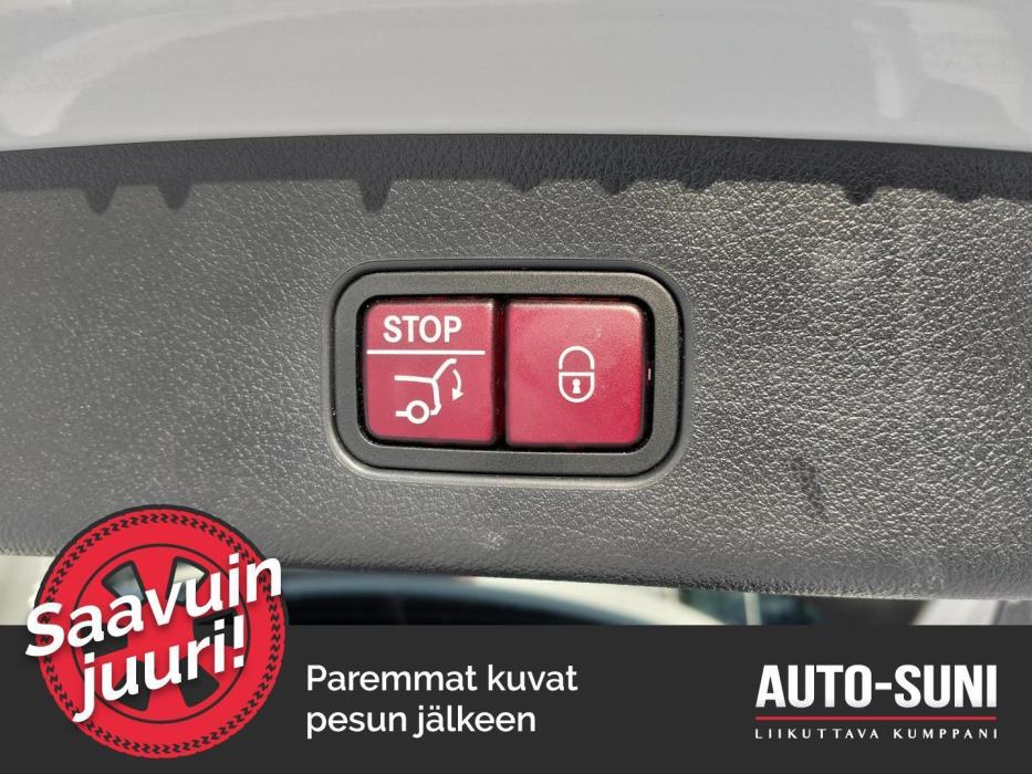 MERCEDES-BENZ GLC 2023